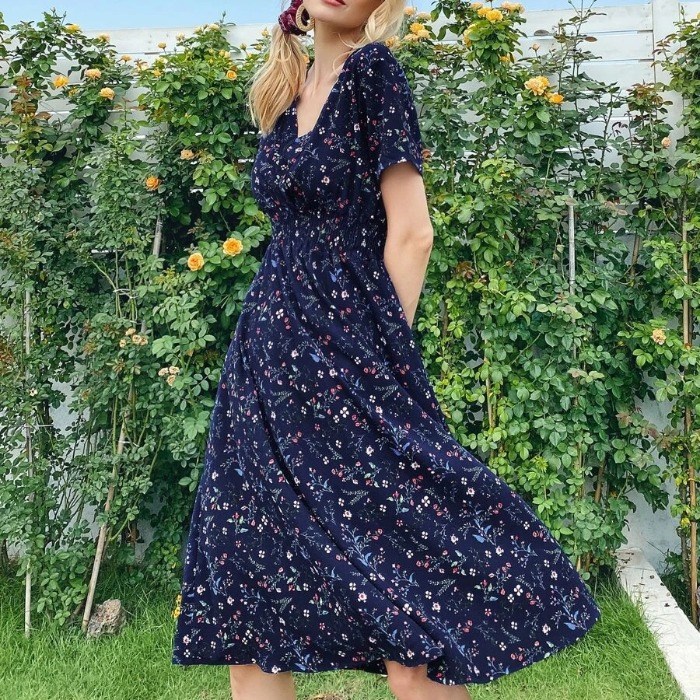 欧美风夏季新品甜美田园风蓝色碎花V领松紧腰短袖中长款连衣裙女