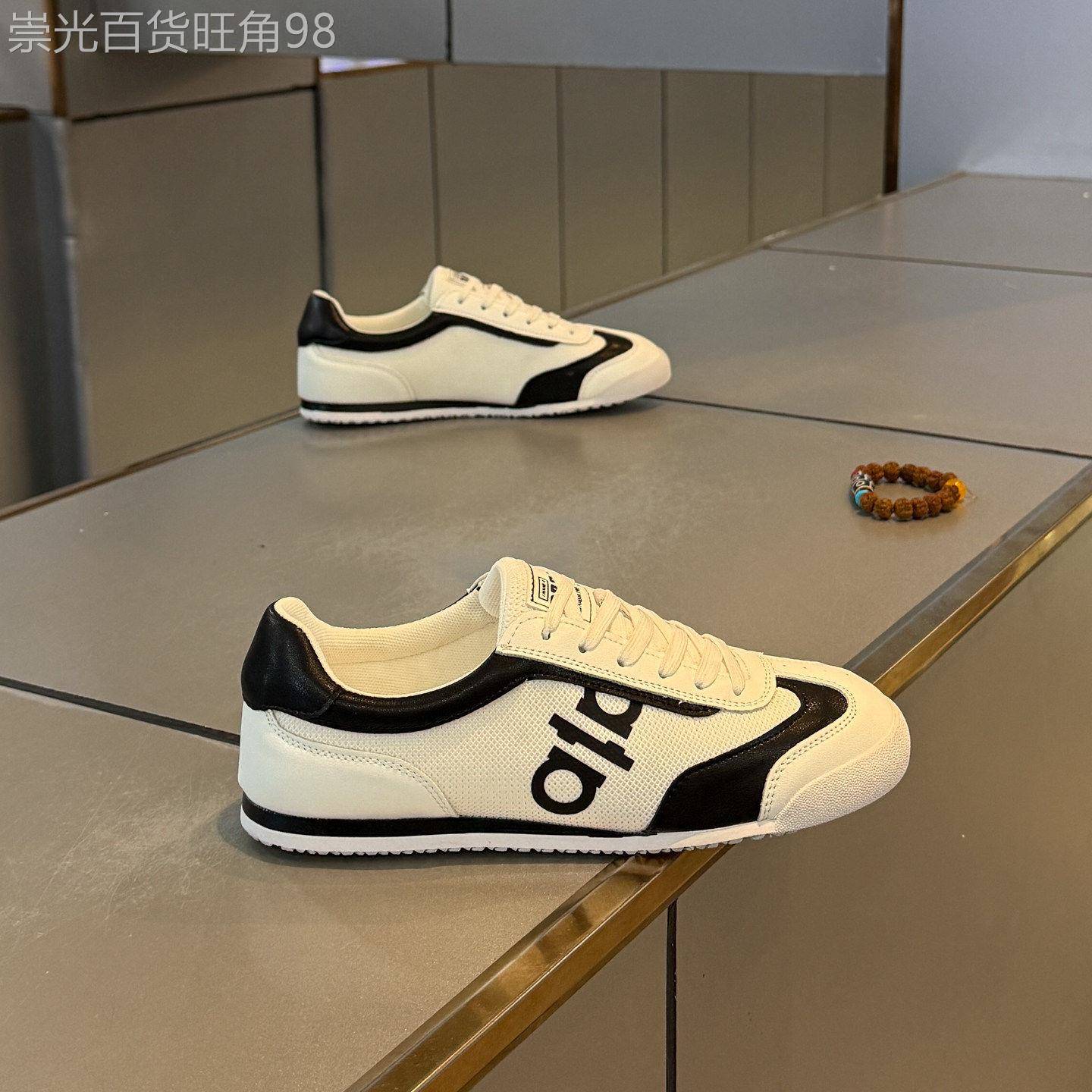 『充满高级感』力荐!给足您气质!轻便时尚简约运动休闲小白鞋男