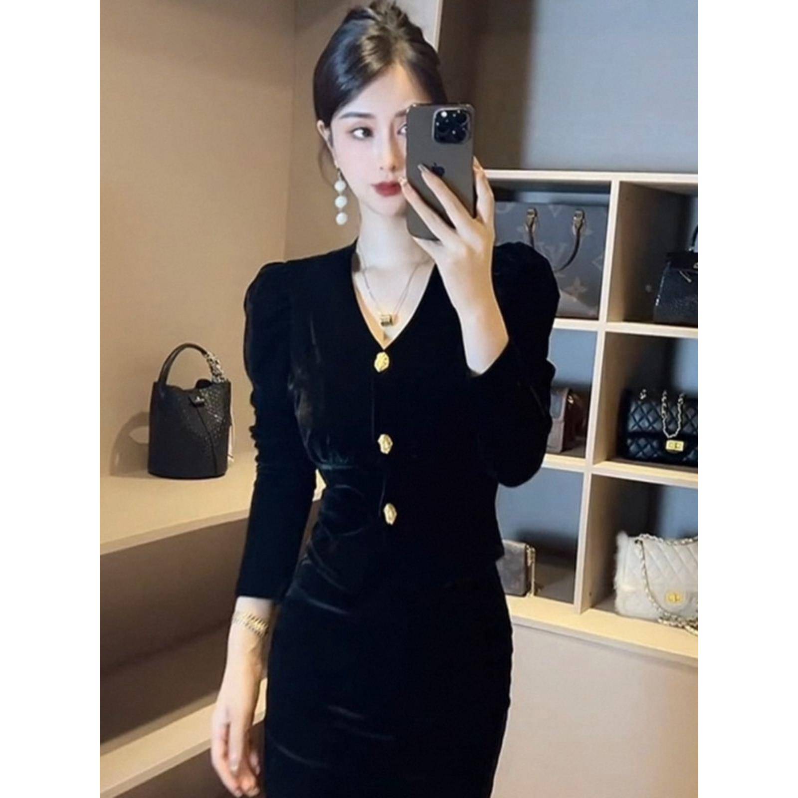 套装裙女欧货法式覆古V领丝绒长袖衬衫修身植绒上衣半身裙两件套