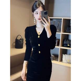 套装裙女欧货法式覆古V领丝绒长袖衬衫修身植绒上衣半身裙两件套