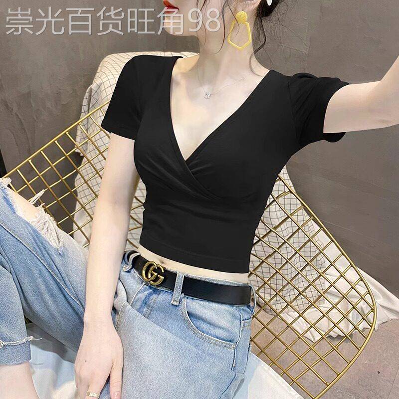 黑色V领短袖t恤女2026年夏季新款性感低胸设计感高腰短款露脐上衣