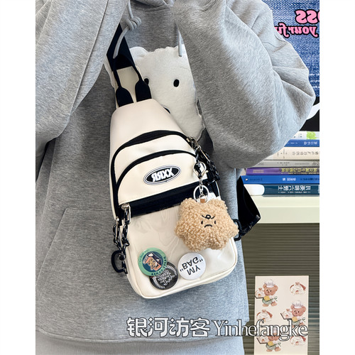 送徽章！介休闲斜挎胸包真百搭！