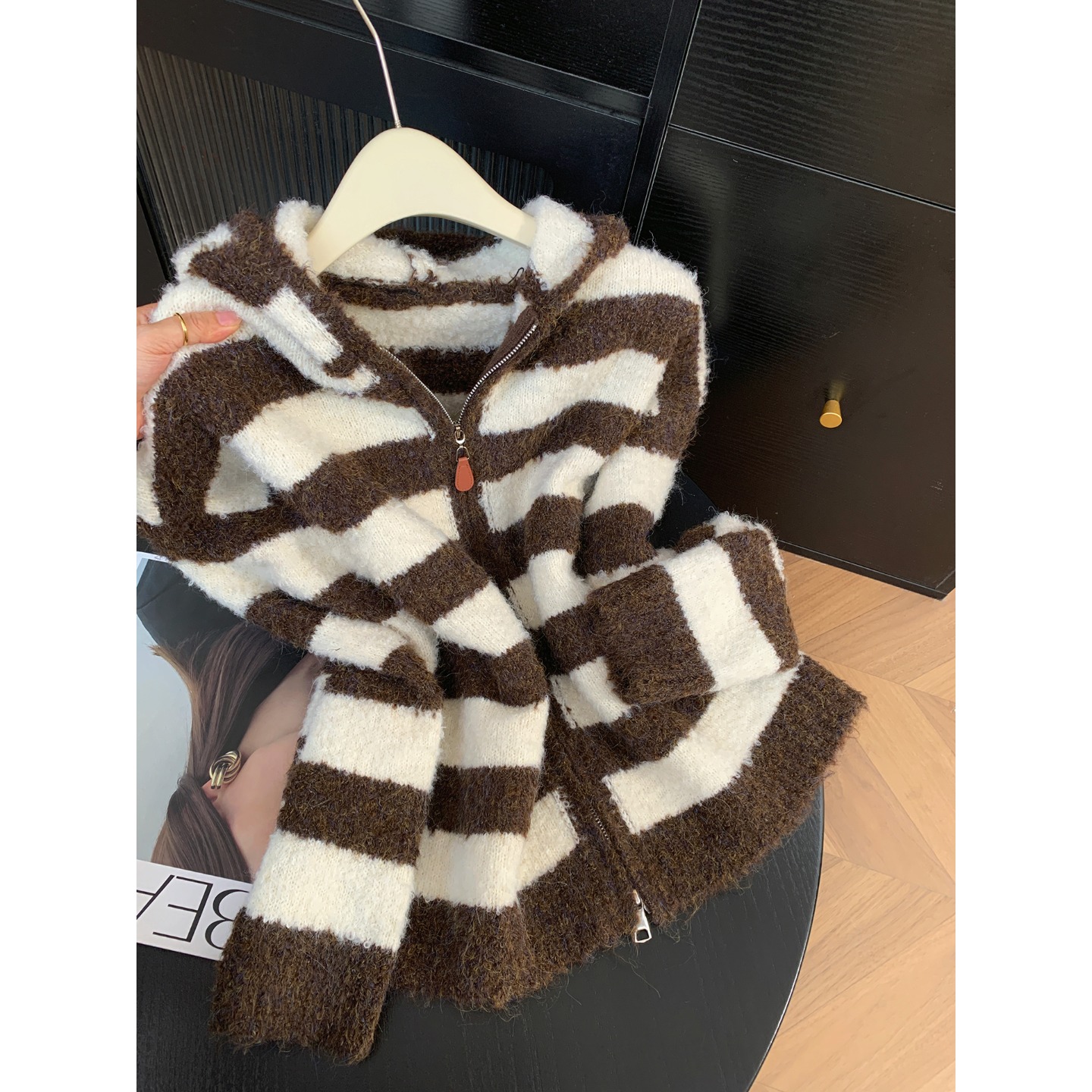 复古时尚拼色条纹连帽针织毛衣女秋冬爆款慵懒风宽松显瘦外套上衣