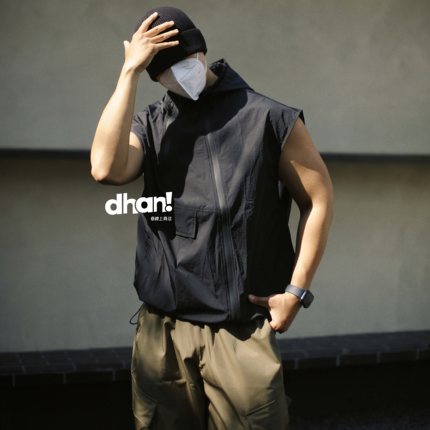 【Dhan线上商店】新款户外机能拉链背心潮牌宽松个性皱感工装马甲