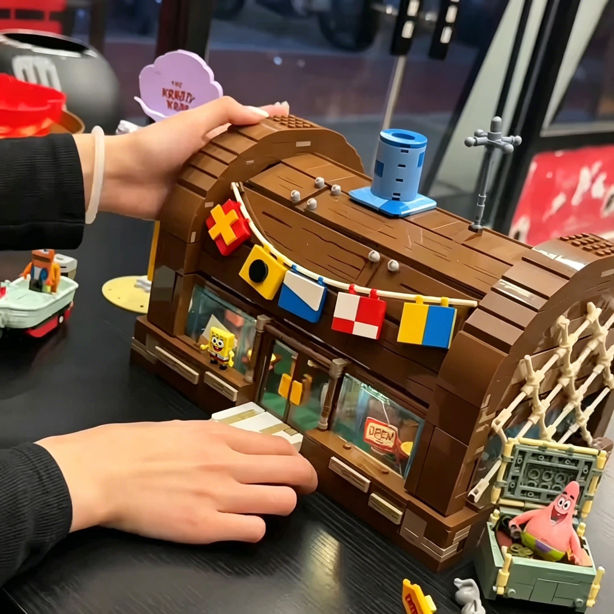 新款森宝砖区海绵宝宝比奇堡菠萝屋石头屋积木兼容乐高儿童玩具批