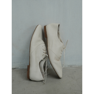 敦绿岛·淡系女孩｜平底系带小皮鞋