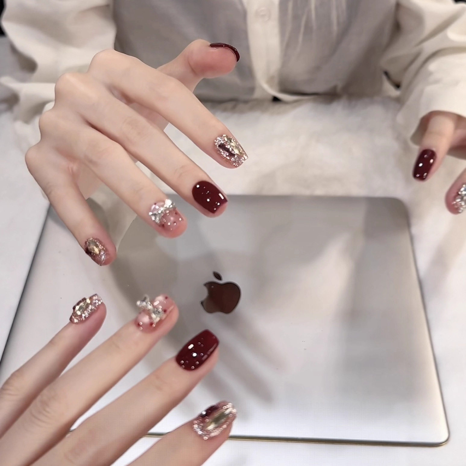 【甜梦千金】新年战甲红宝石猫眼手绘波点蝴蝶纯手工穿戴美甲短款,彩妆/香水/美妆工具,穿戴甲/甲片,淘宝优惠券,粉丝福利购,淘宝优惠卷