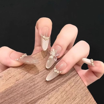 法式猫眼显白高级气质爆闪碎钻美甲新娘显白婚甲纯手工穿戴甲中长