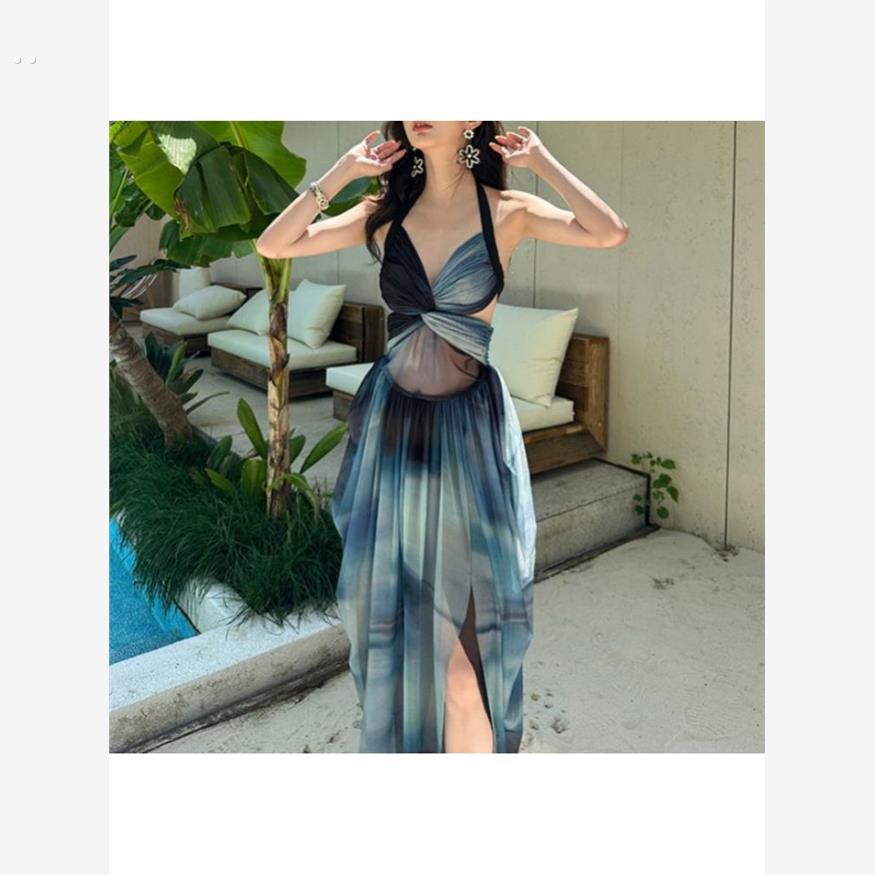 适合拍照好看的挂脖连体泳衣氛围感女款夏季新款泳装海边度假露背