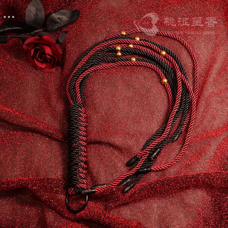 高端皮鞭流苏马鞭麻花辨子黑红玫瑰花皮鞭皮拍sp实践小圈工具套装
