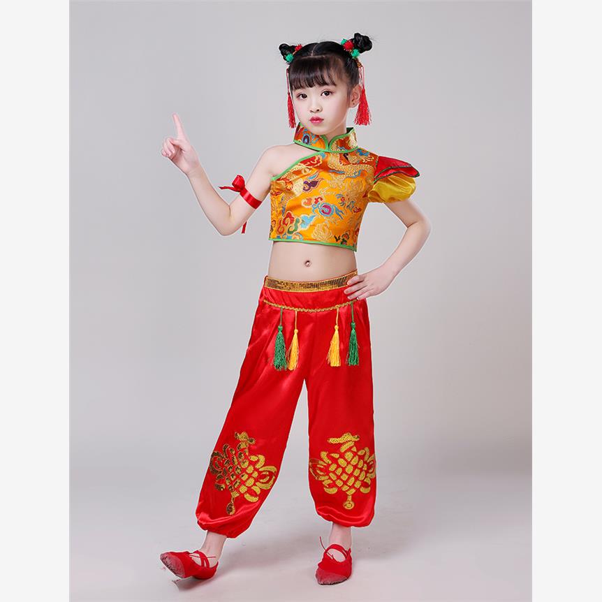 六一儿童喜庆中国结秧歌