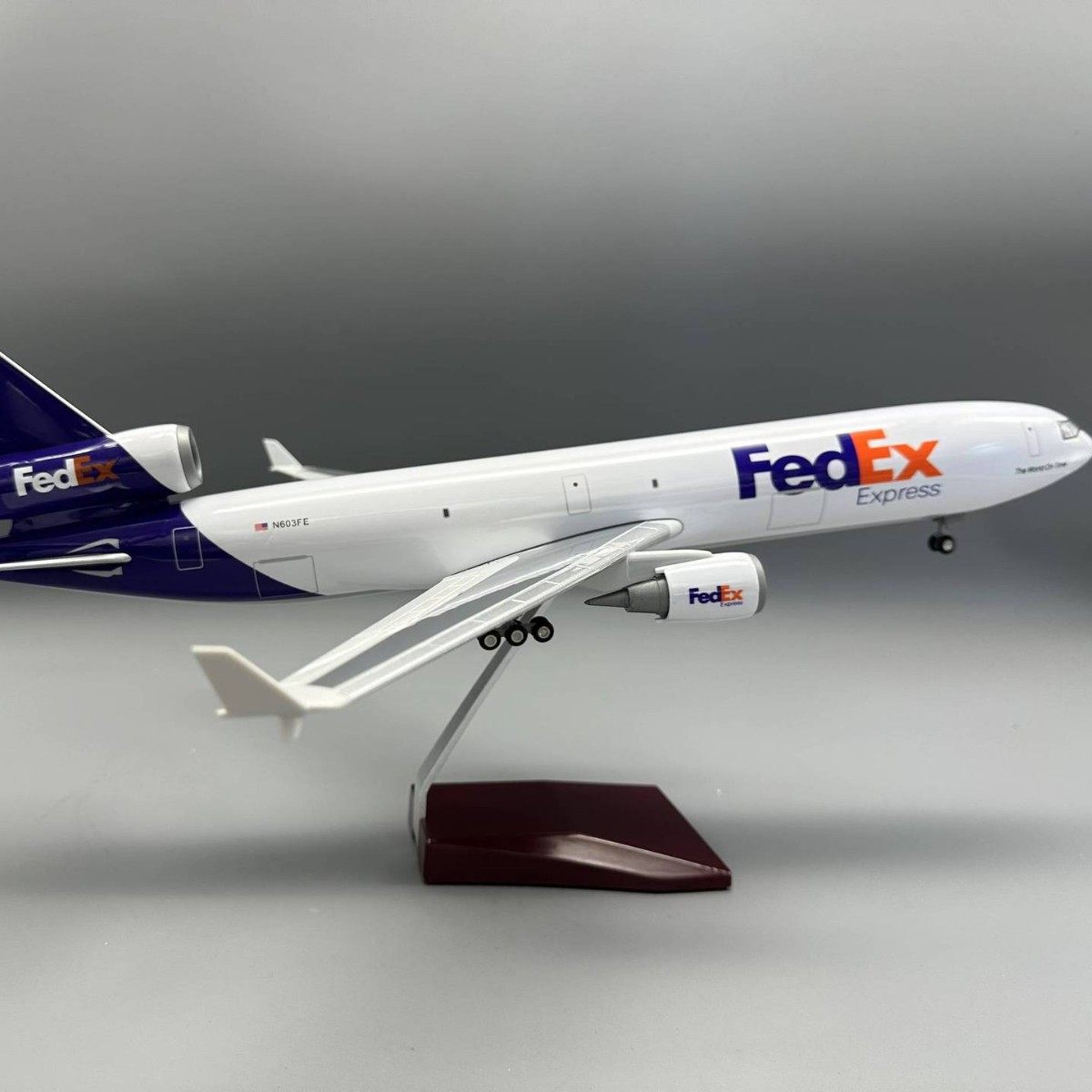 47CM麦道MD-11仿真静态航模