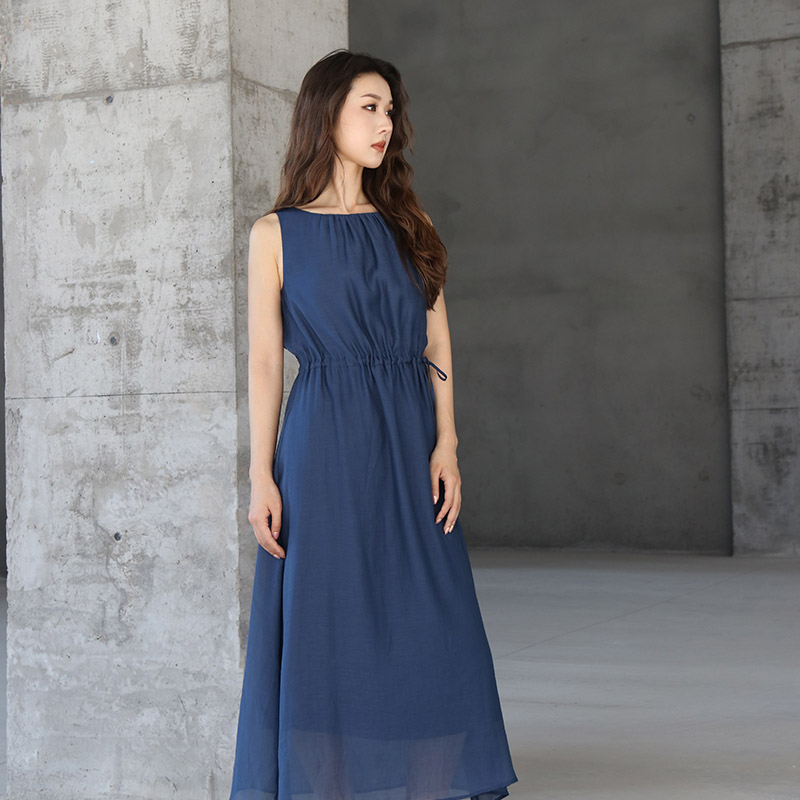 简表达25秋新款时尚气质连衣裙