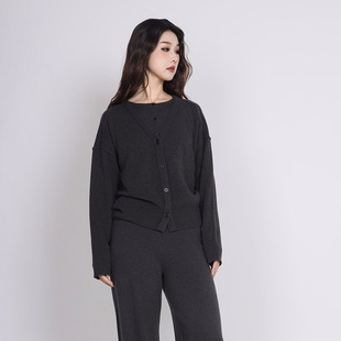 假两件简约羊毛衫 Jane 新款 简表达25年冬季 DMS51011 express