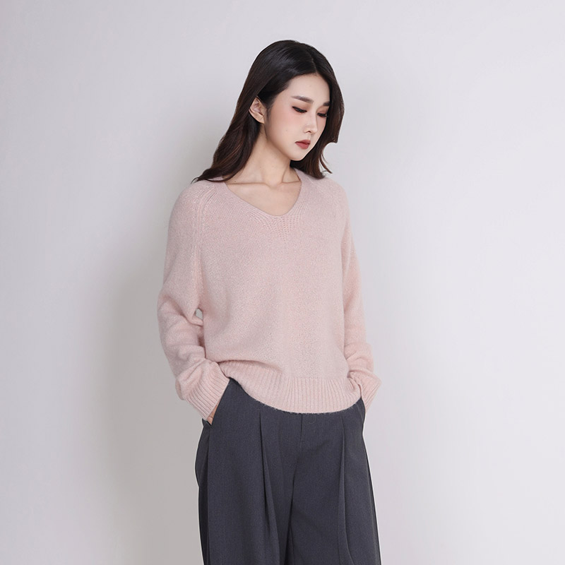 简表达25冬新款女士毛针织衫