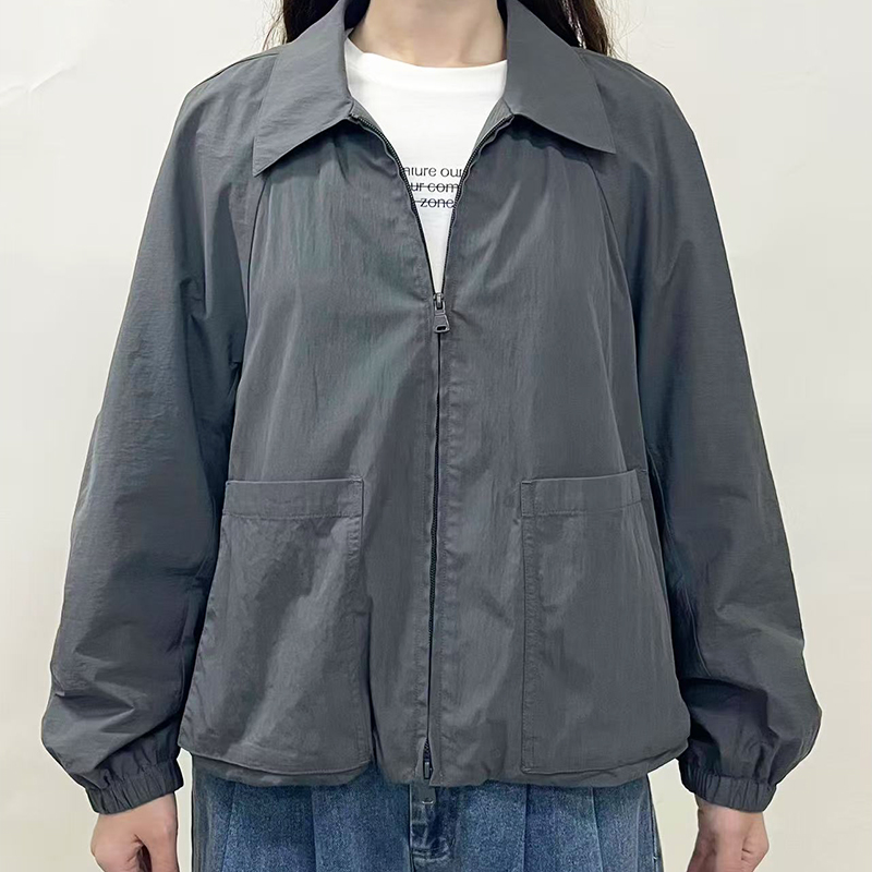 简表达25年秋季新款宽松休闲外套