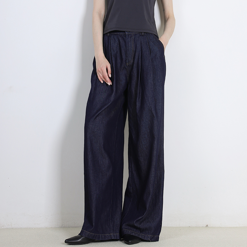 简表达25年春季新款牛仔裤