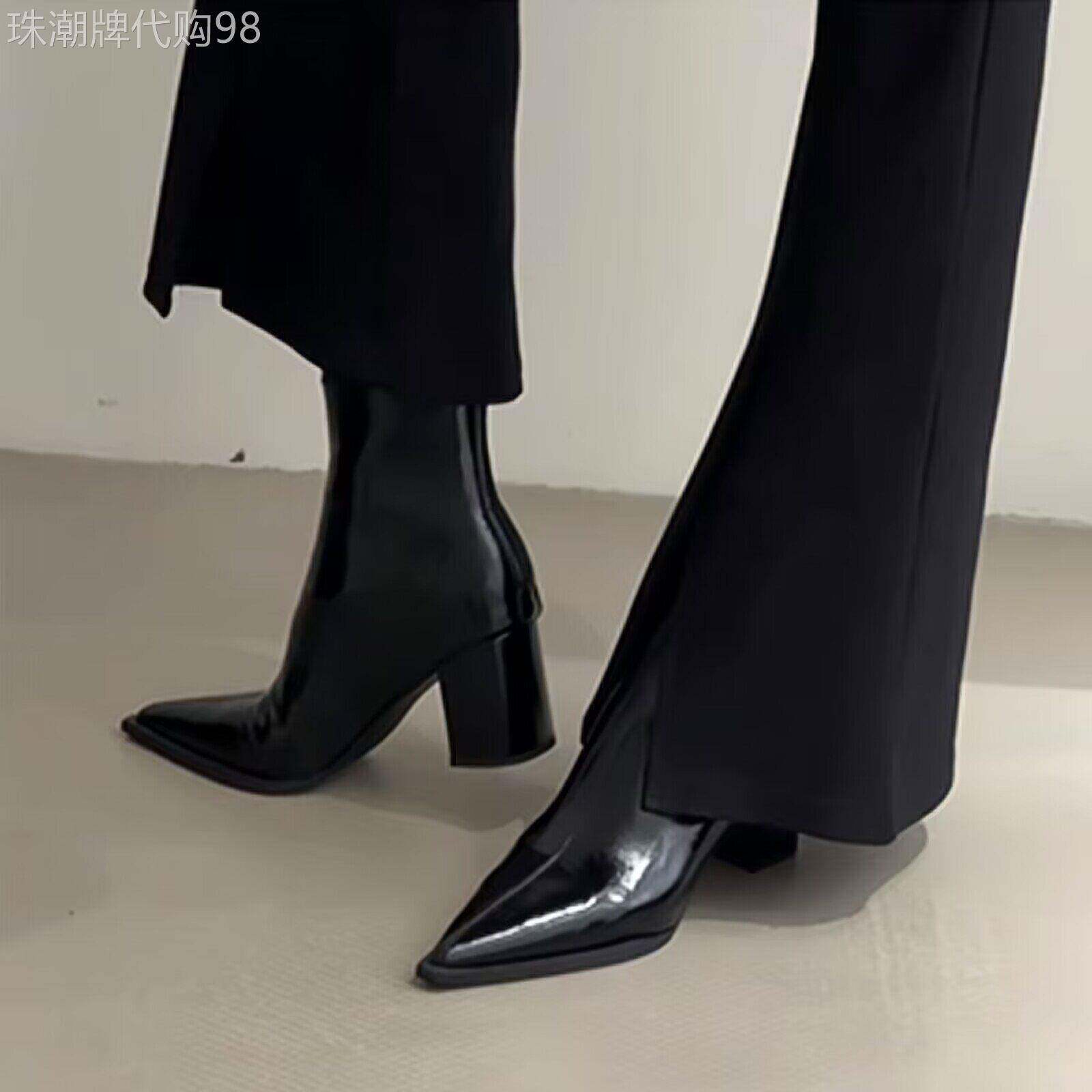 时尚尖头粗跟马丁靴女2025年秋冬季新款百搭黑色高跟短靴瘦瘦靴子