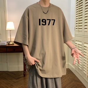 T6238P25 夏2023落肩款宽松棉T男士T恤港风印花纯棉短T卡其图片