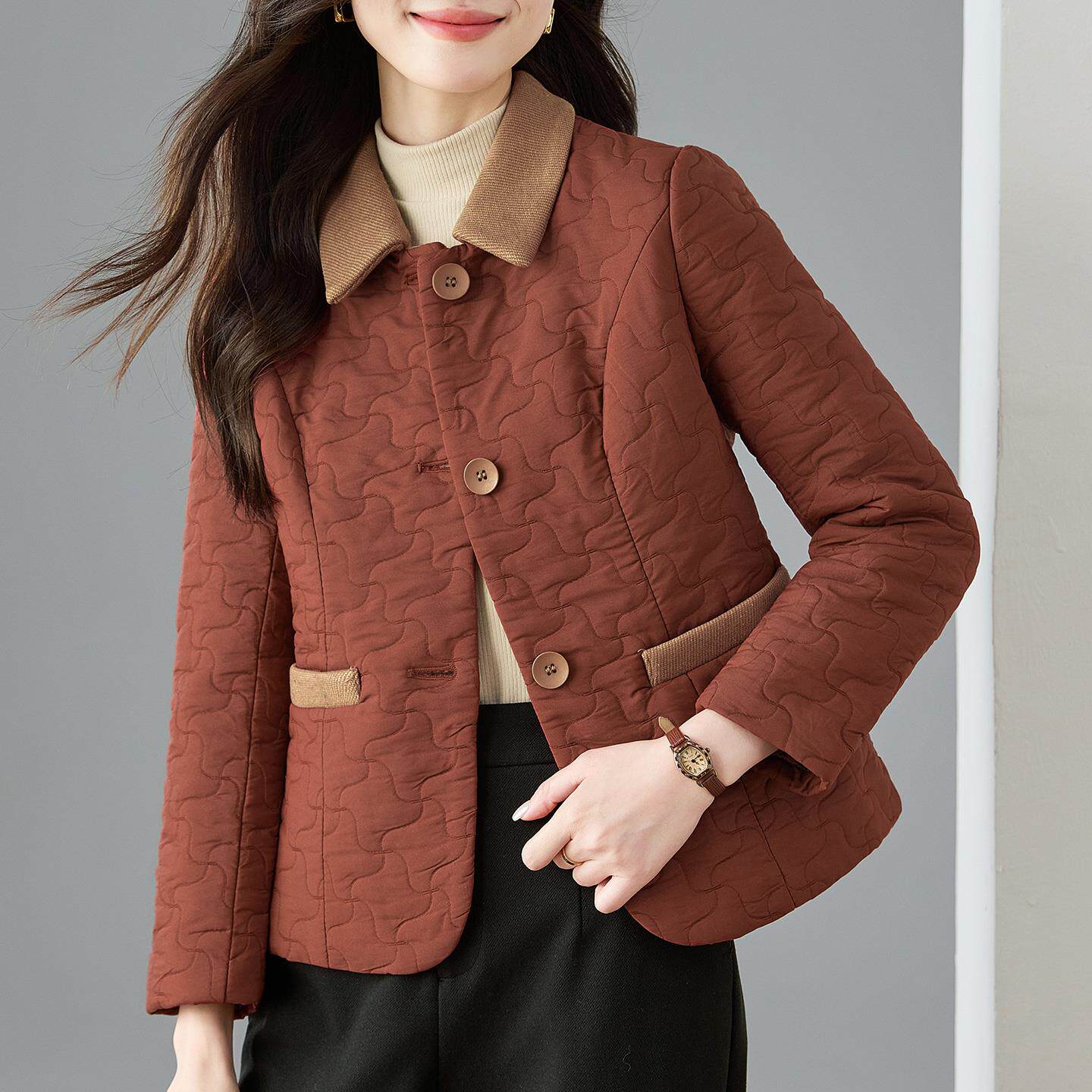 JOYIASS时尚撞色轻薄衣外套女短款冬装气质显瘦中年妈妈保暖服袄