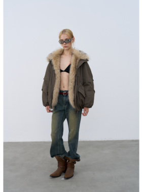 Rebornique 巴恩风座山雕毛领派克服 宽松廓形90白鸭绒花苞羽绒服