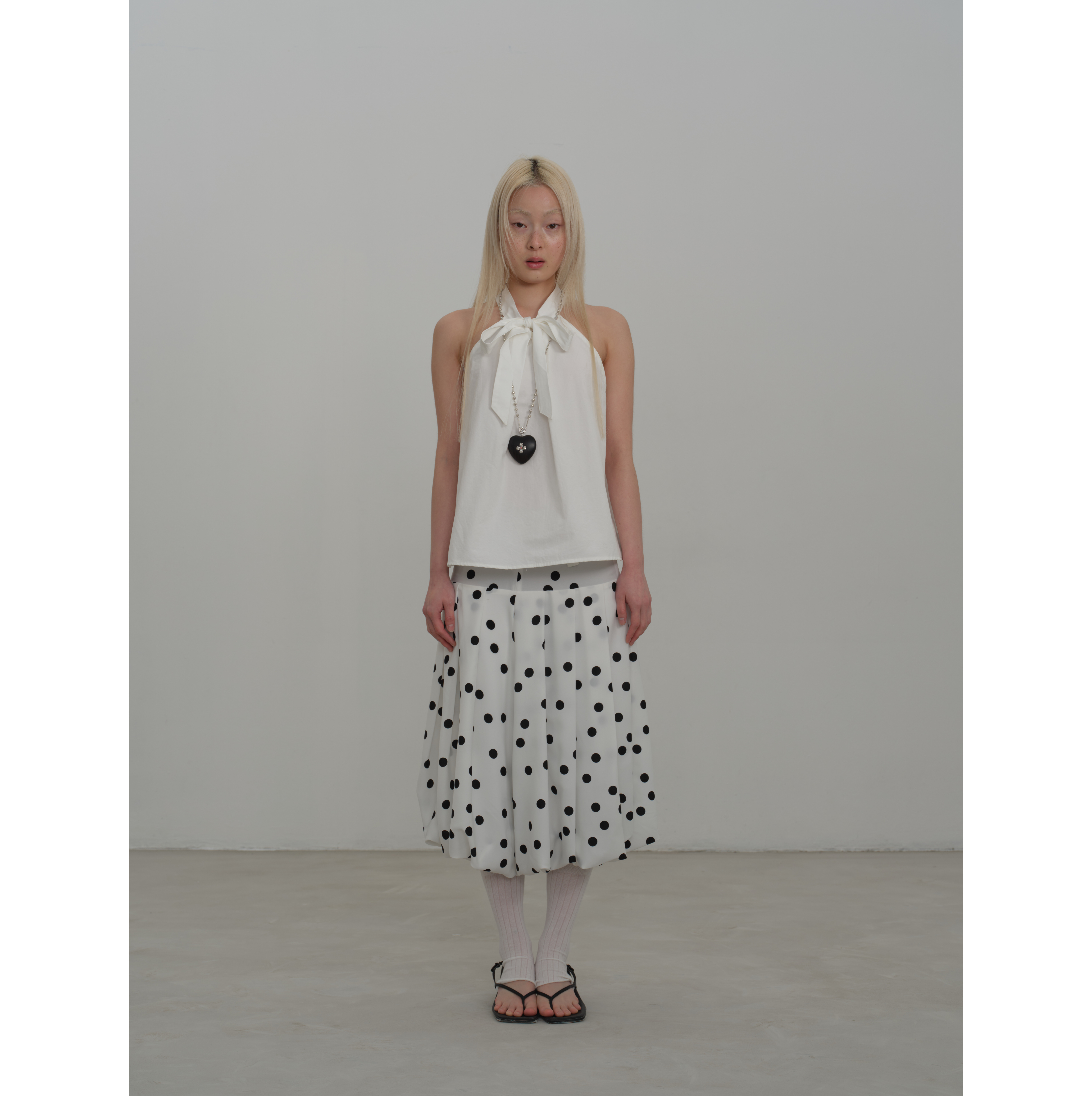 Rebornique 2026春夏波点百搭压褶花苞裙 简约学院风百褶裙半身裙