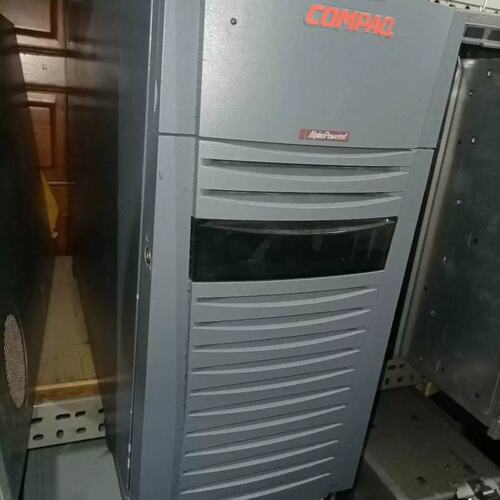 AlphaServer DS20E整机 小型机 服务器 CPU:833MHz议价
