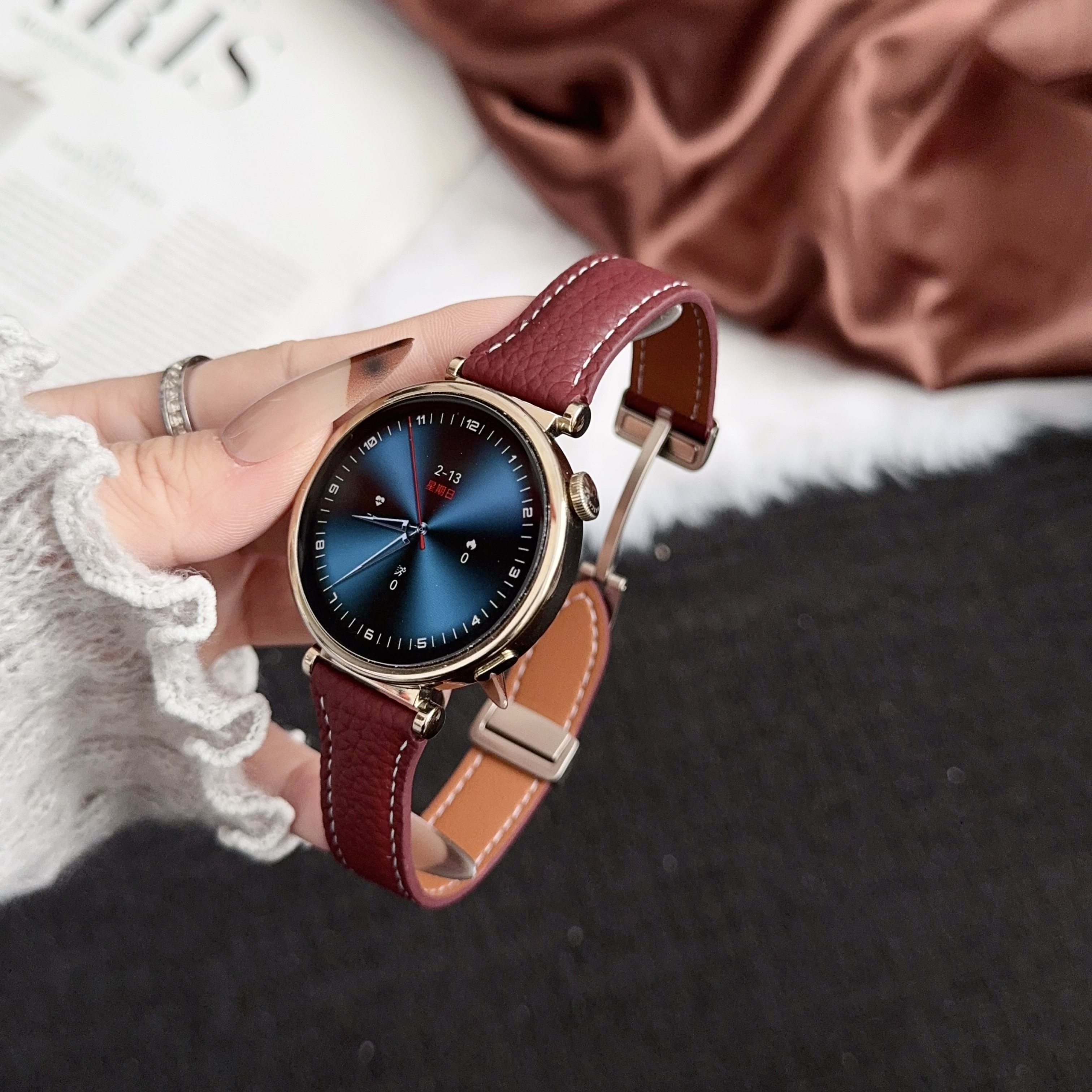 适用佳明磁吸折叠荔枝纹表带