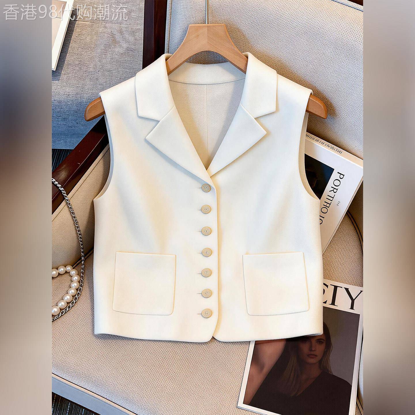轻奢风白色西装领无袖马甲女2026夏季新款单排扣显瘦通勤休闲上衣