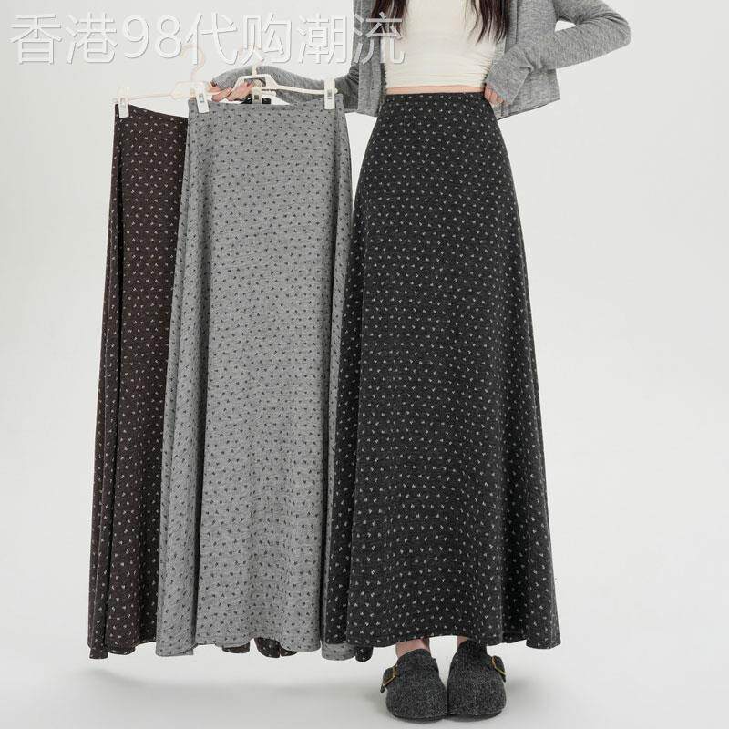 针织碎花半身裙女2026年秋冬季新款高腰显瘦垂感a字大摆长款伞裙