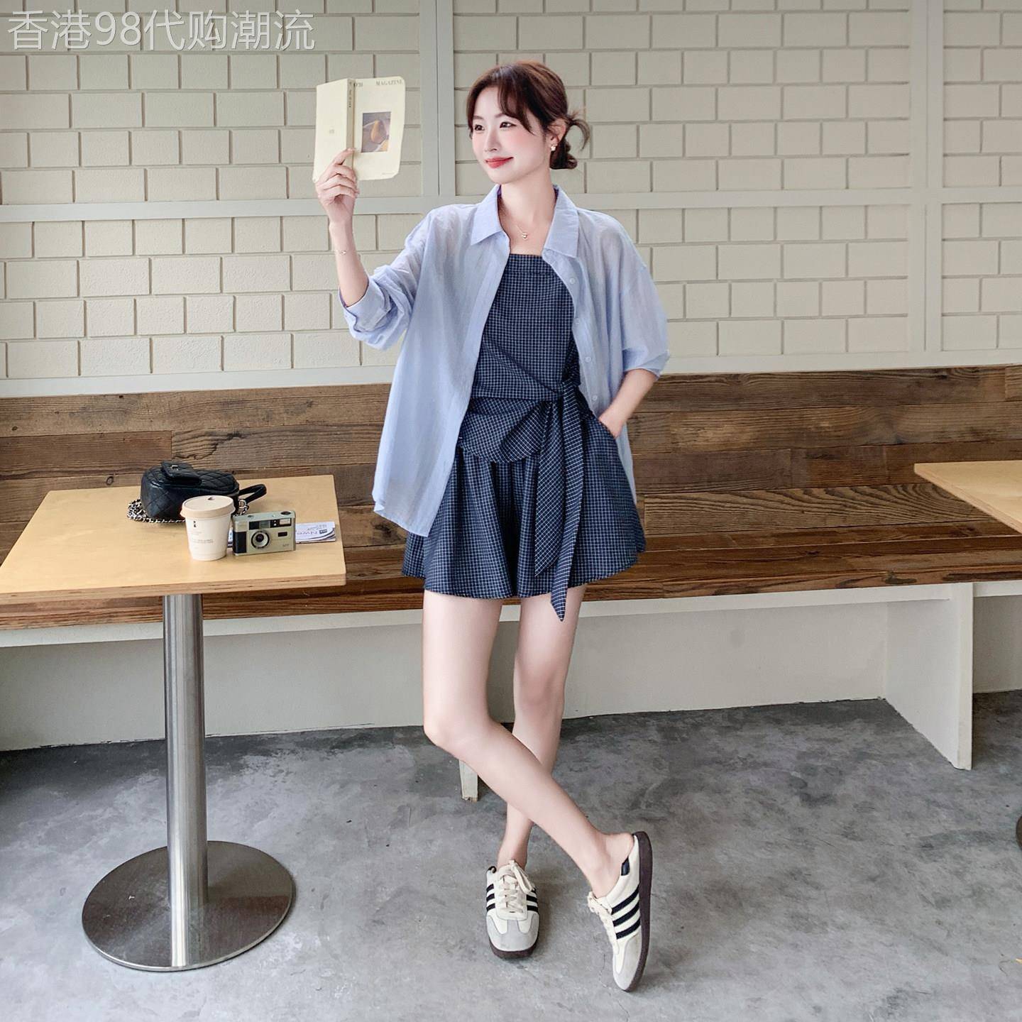 蓝色轻薄天丝防晒衬衫套装女2026夏韩系休闲设计感吊带短裤三件套