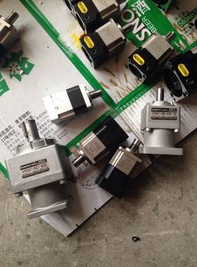 新宝减速机VRSF-5C-400 T1 VRKF-S9C-400-GC 090ZB10-750T1