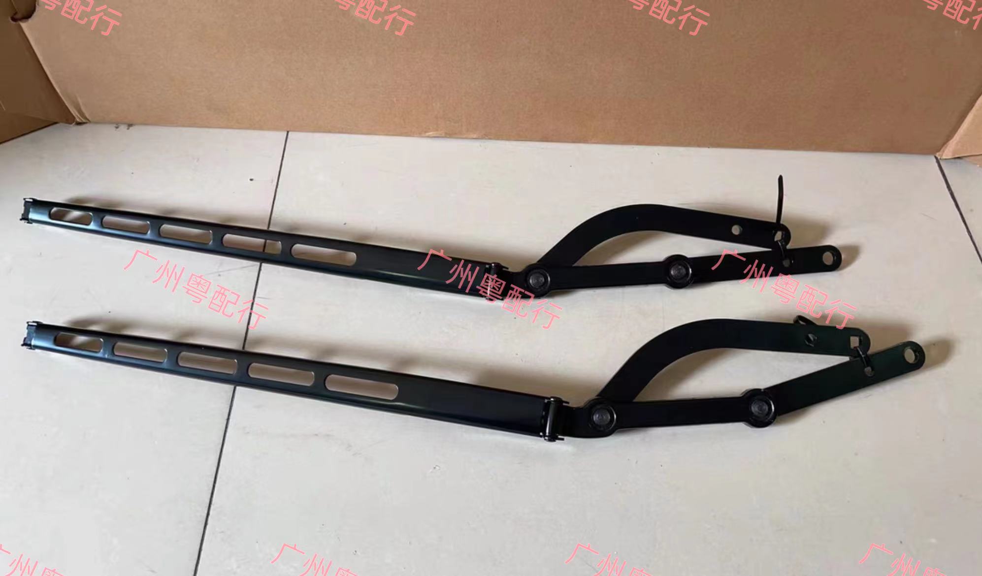 适用奔驰W203 W209 CLK200 CLK240 CLK280 CLK320 CLK350雨刮臂