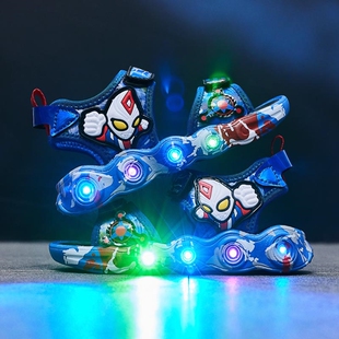 男童凉鞋2023夏季新款儿童沙滩鞋奥特曼闪灯发光鞋中大童防滑鞋子