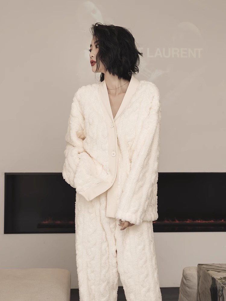 2023新款睡衣女秋冬季珊瑚绒加绒