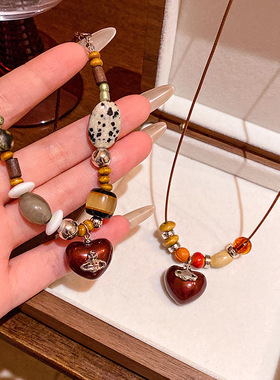 氛围感爱心串珠项链女款配饰新中式毛衣链2025新款小众设计感颈链