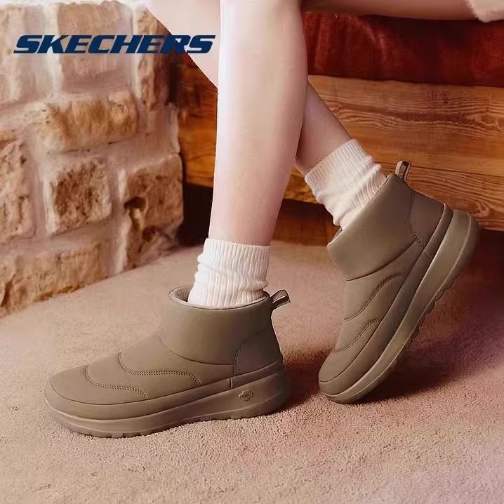Skechers斯凯奇秋冬款女子加绒保暖短靴舒适缓震厚底雪地靴144136