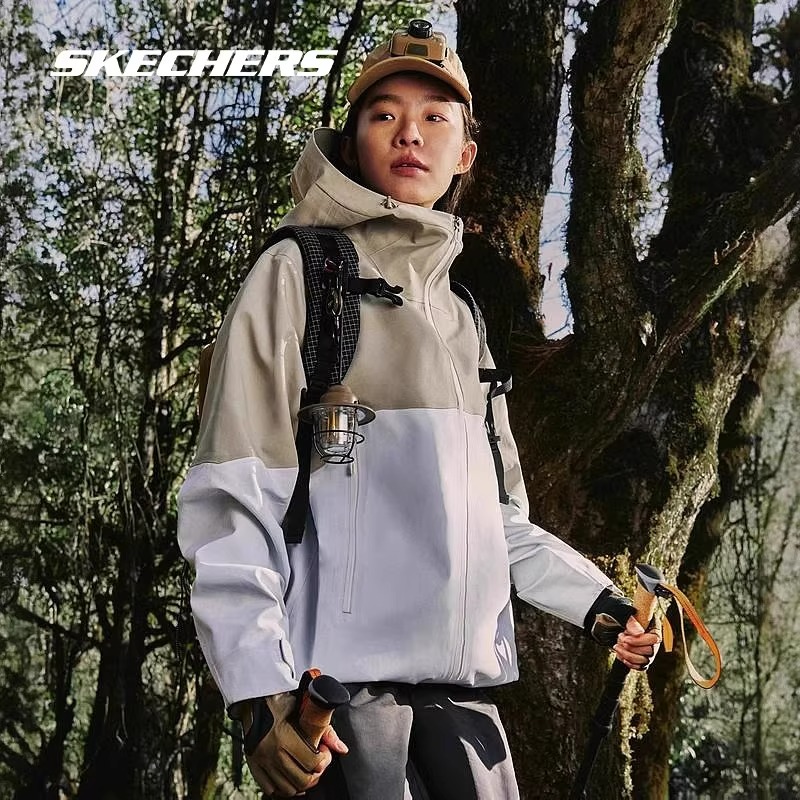 Skechers斯凯奇2025新款防水运动防晒男女连帽冲锋衣外套P224U045