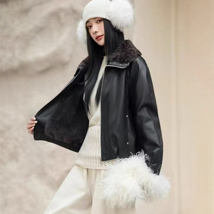 加厚保暖加绒皮衣潮 新款 欧版 宽松显瘦大毛领PU皮拼接短外套女冬季