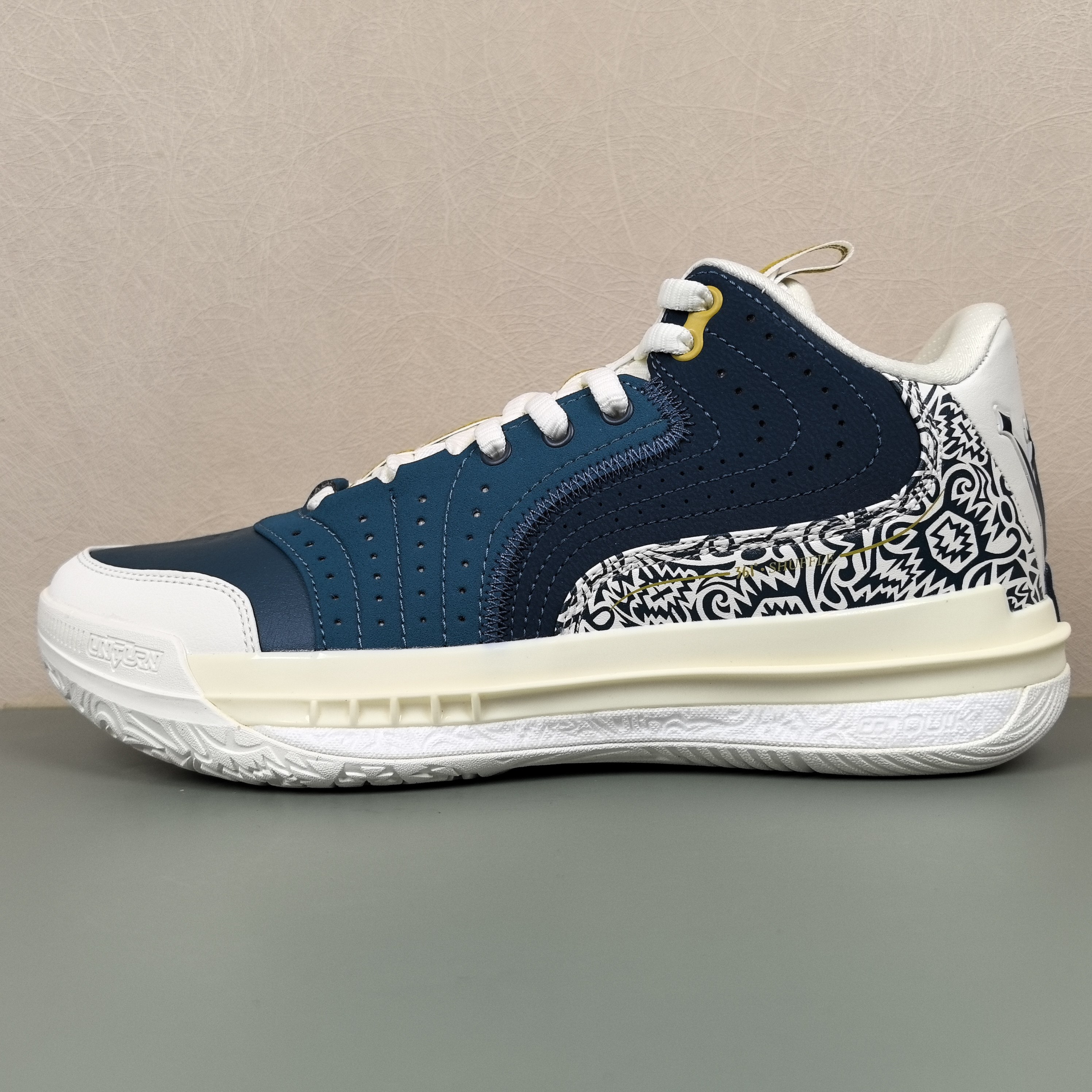 361男鞋篮球训练鞋专柜正品2025冬季新款约基奇防滑篮球鞋1105