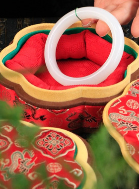 正宗和田玉高端羊脂白玉手镯正圈