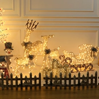 Рождественские оленьи машины украшают легкое железное искусство мама и детские оленя и санки -автомобильные торгового центра