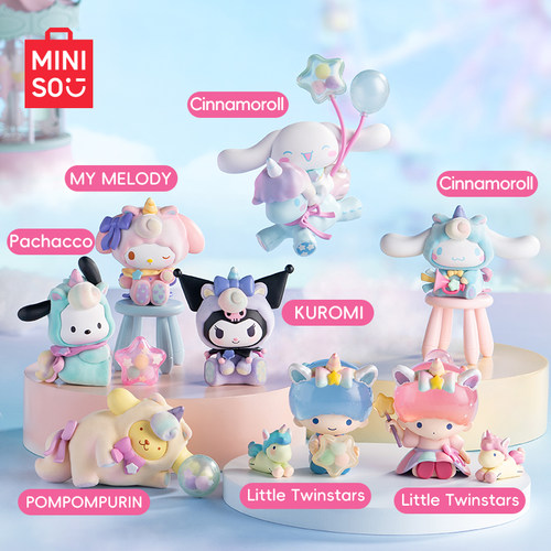 名创优品三丽鸥幻乐园盲盒摆件