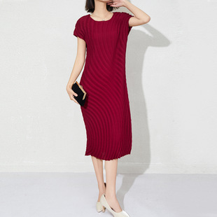 专柜品质水波纹年轮弧度连衣裙夏季新款百搭通勤时尚短袖长裙