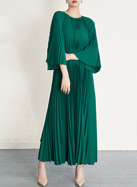 迪拜中东大码连衣裙女褶皱新款跨境时尚气质收腰显瘦高级感长裙