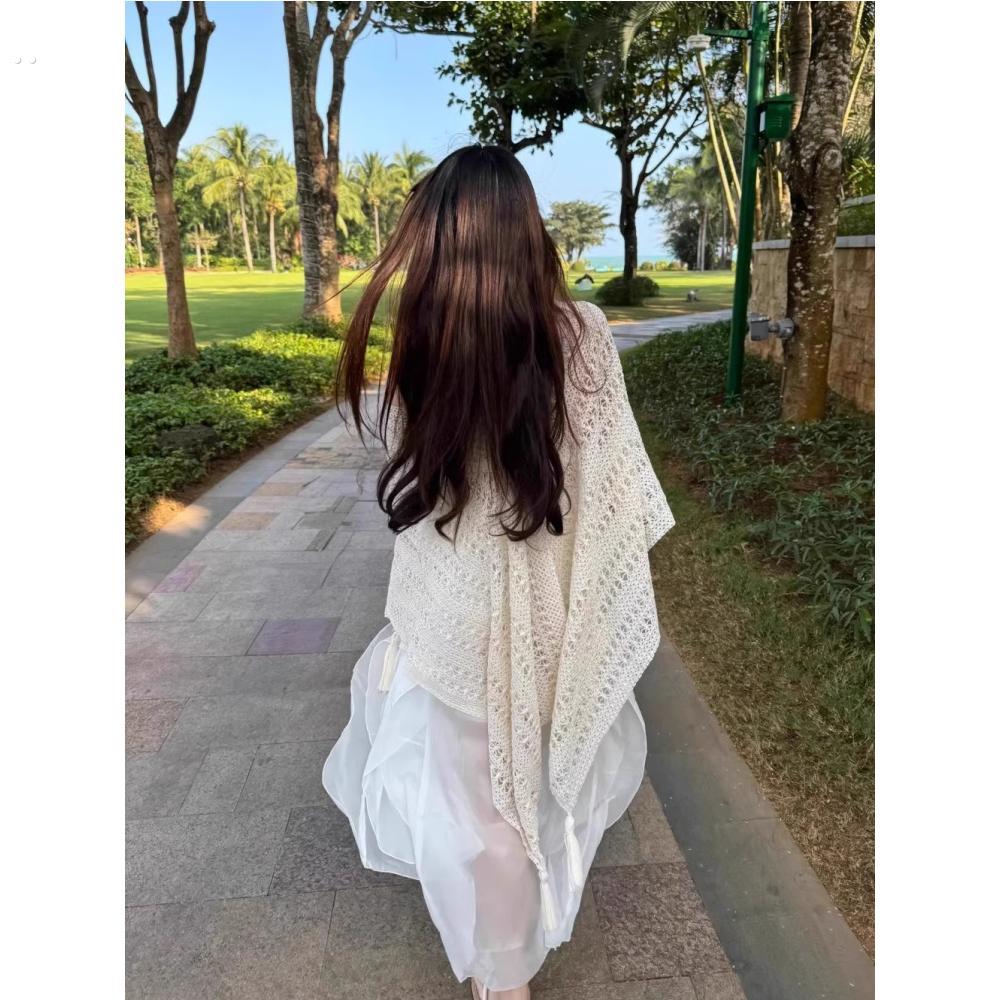 白色旗袍披肩女外搭针织流苏斗篷披风波西米亚度假风海边旅游穿搭