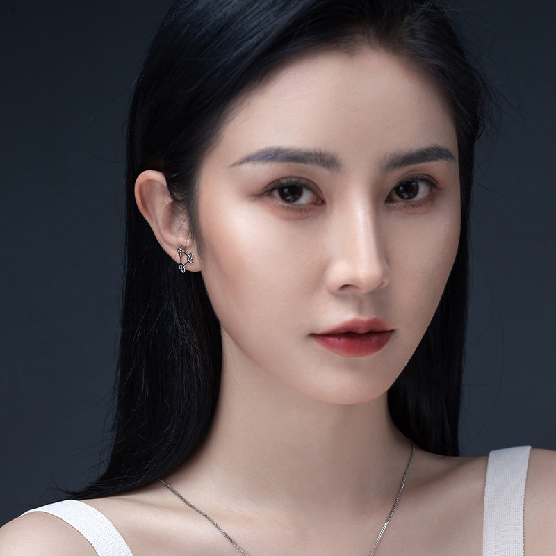 三重结三角爱心耳钉男女款纯银中性潮流酷轻奢情侣个性百搭不过敏