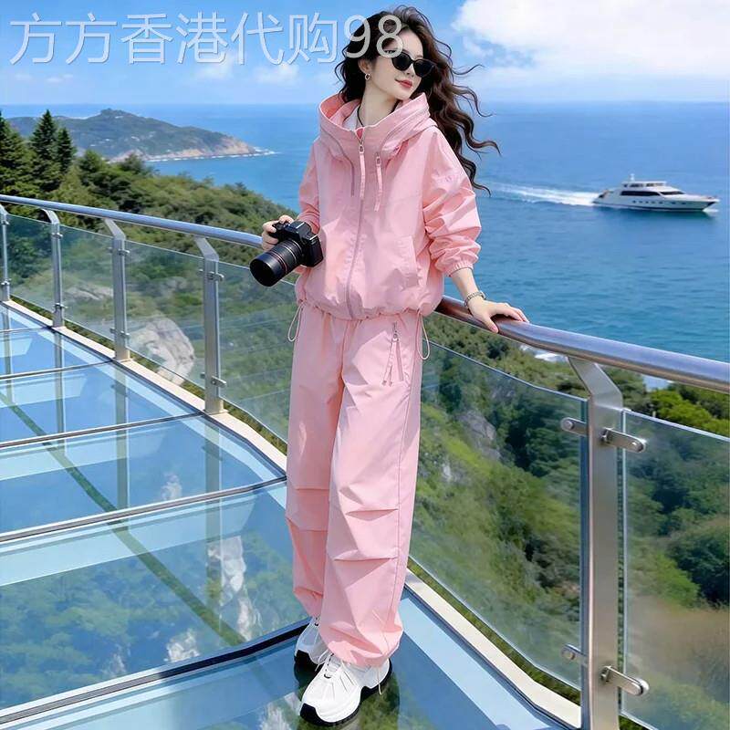 套装女春秋季2026新款高级感连帽冲锋衣外套哈伦裤休闲时尚两件套