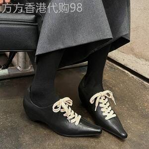 柏林秘境~法式高级感深口小皮鞋女款系带尖头小猫跟布洛克鞋单鞋