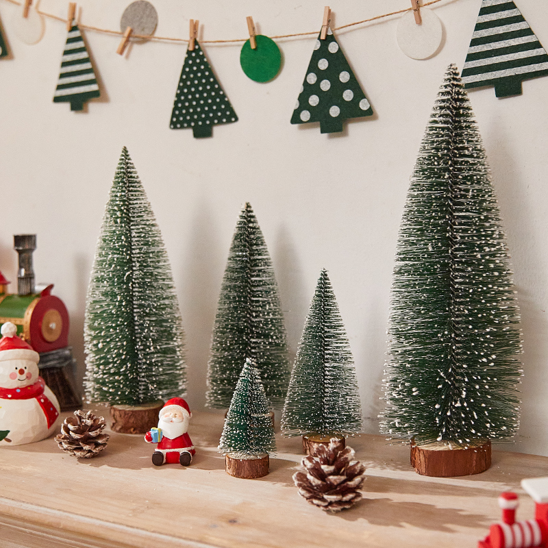 圣诞节装饰品雪花桌面圣诞树小摆件2025年节日氛围微景观创意礼物